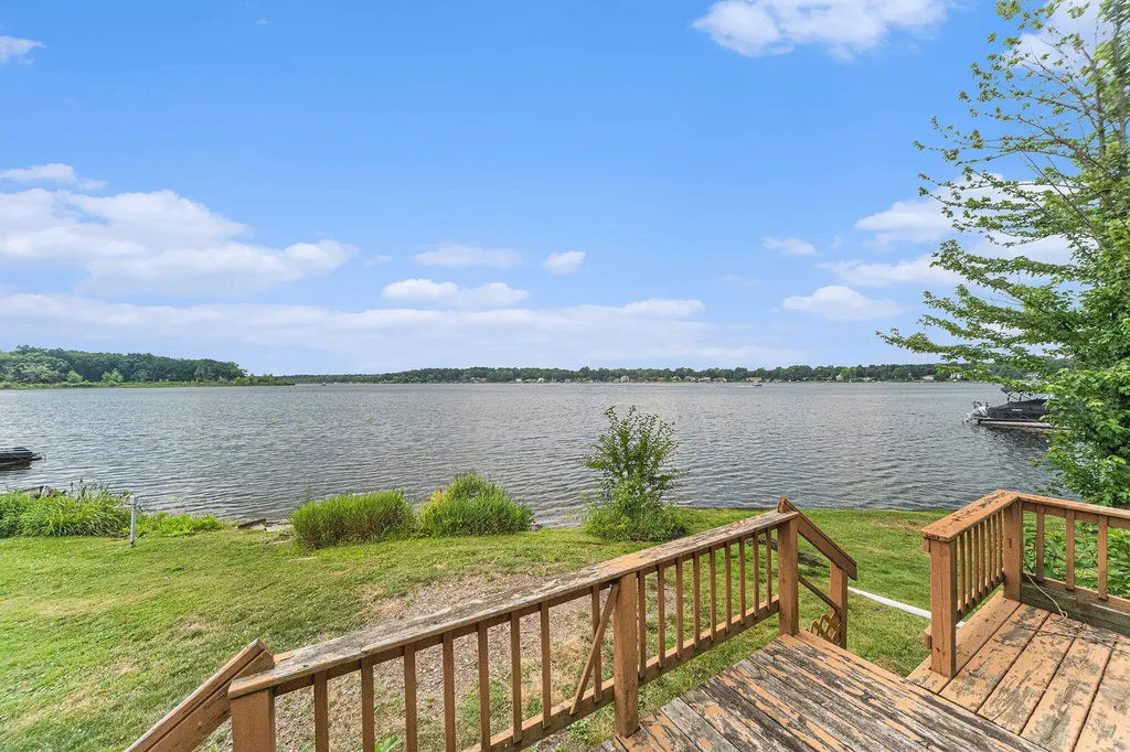 11010 Gourdneck Lake Drive Schoolcraft Village MI 49002