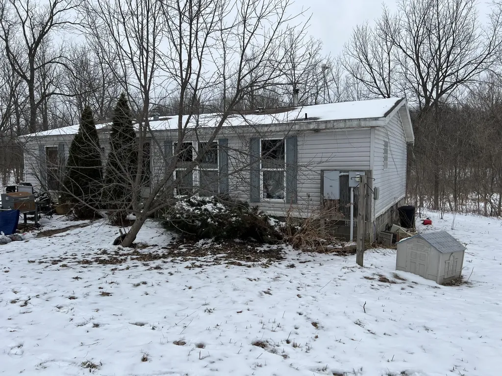 01275 47 1/2 Street Columbia Township MI 49056