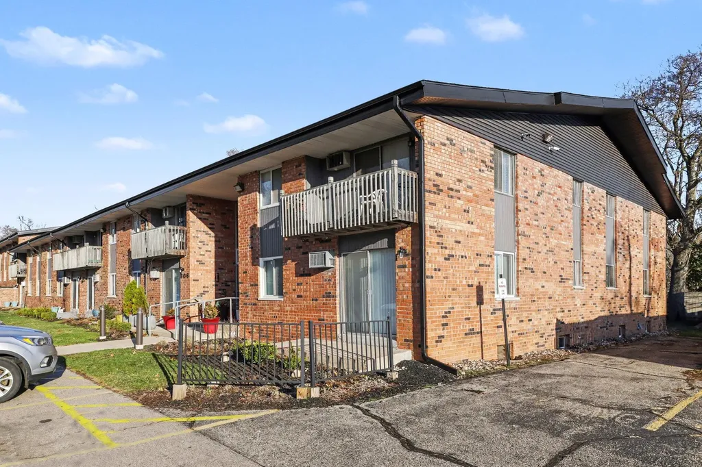 606 Lynn Avenue Kalamazoo City MI 49008