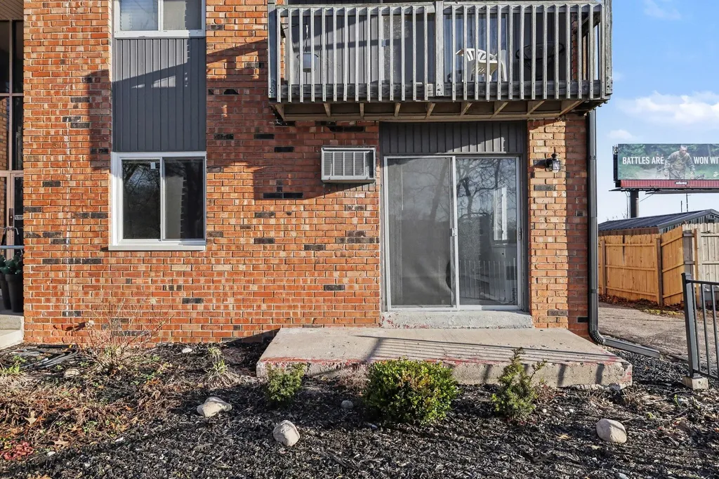 606 Lynn Avenue Kalamazoo City MI 49008