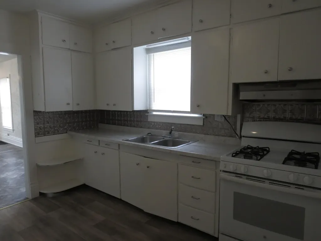 1315 Jackson Street Kalamazoo City MI 49001
