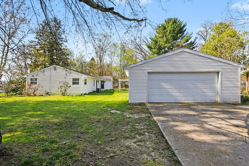 3974 Beadle Lake Drive Emmett Charter Township MI 49014