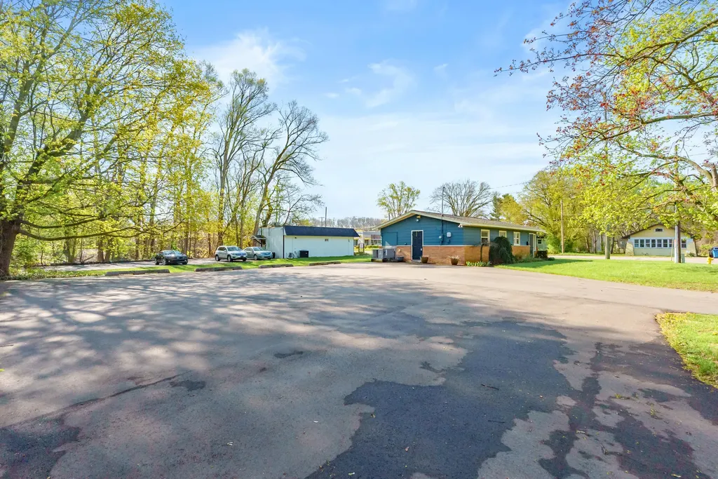 1726 W Michigan Avenue Battle Creek City MI 49037