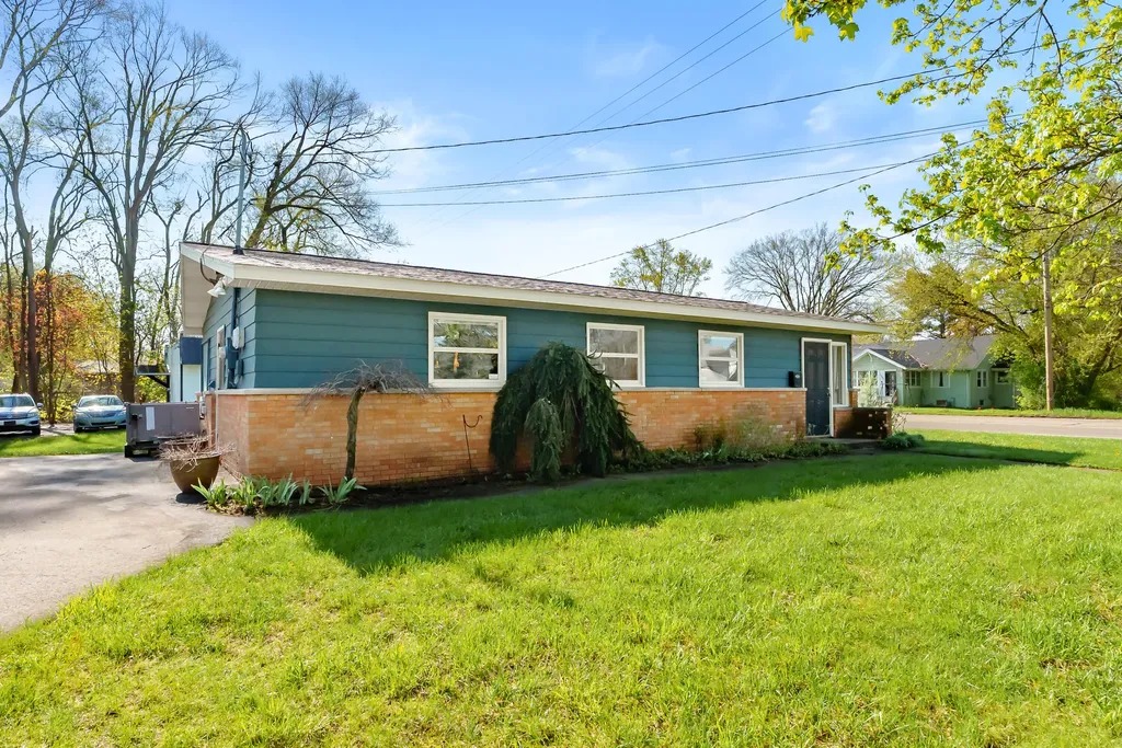 1726 W Michigan Avenue Battle Creek City MI 49037