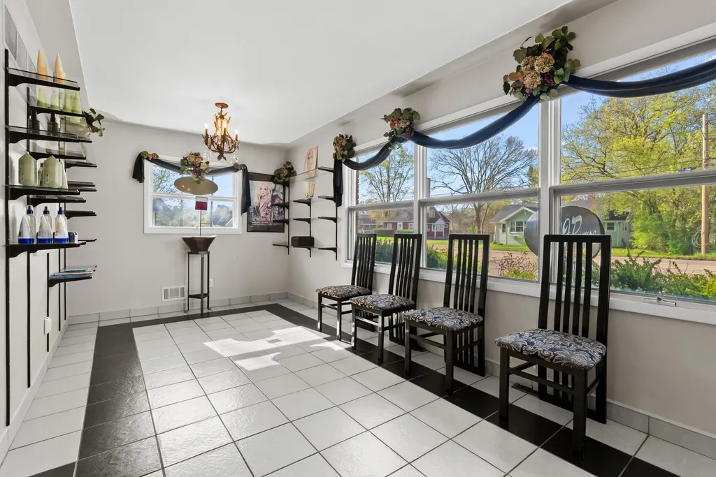 1726 W Michigan Avenue Battle Creek City MI 49037
