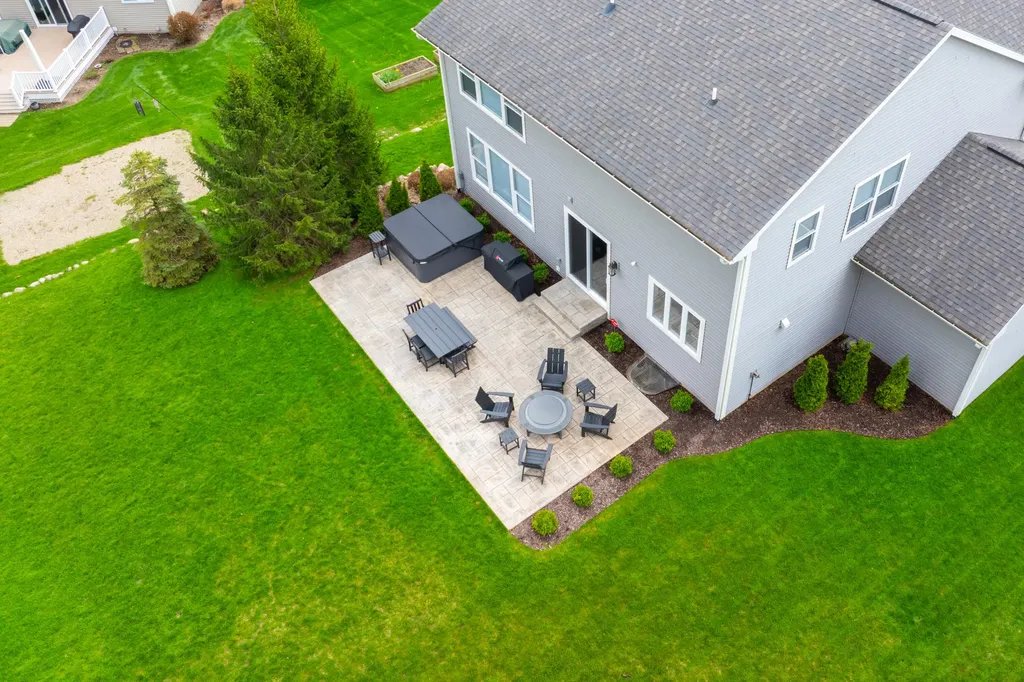6200 Mcgillicuddy Lane Portage City MI 49024