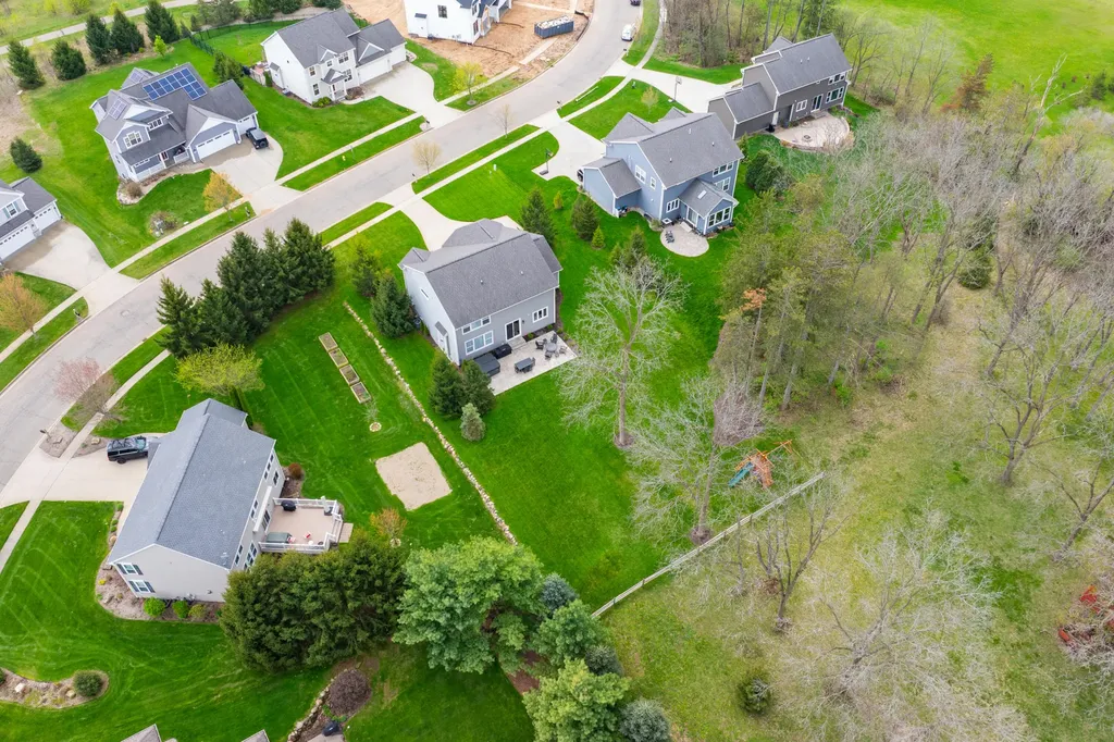 6200 Mcgillicuddy Lane Portage City MI 49024