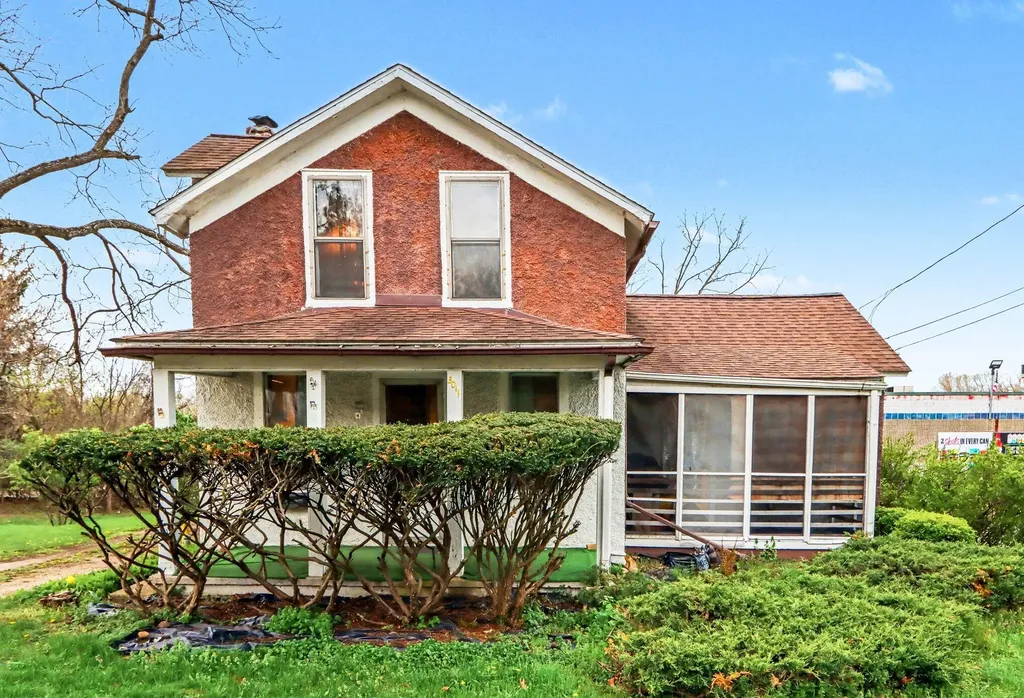 3011 Riverview Drive Kalamazoo Charter Township MI 49004