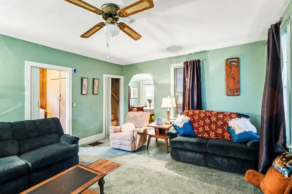 3011 Riverview Drive Kalamazoo Charter Township MI 49004