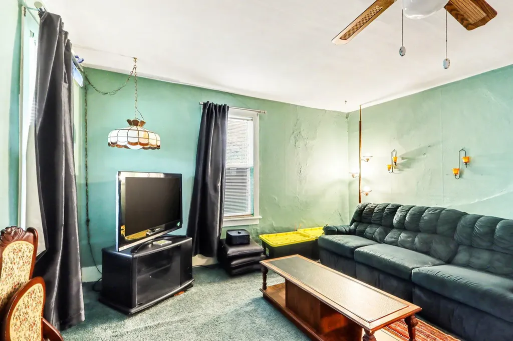 3011 Riverview Drive Kalamazoo Charter Township MI 49004