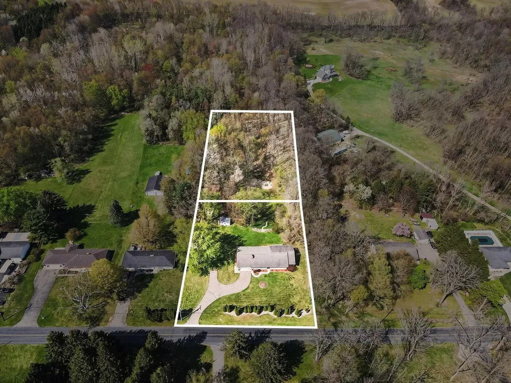 2828 W F Avenue Cooper Charter Township MI 49009