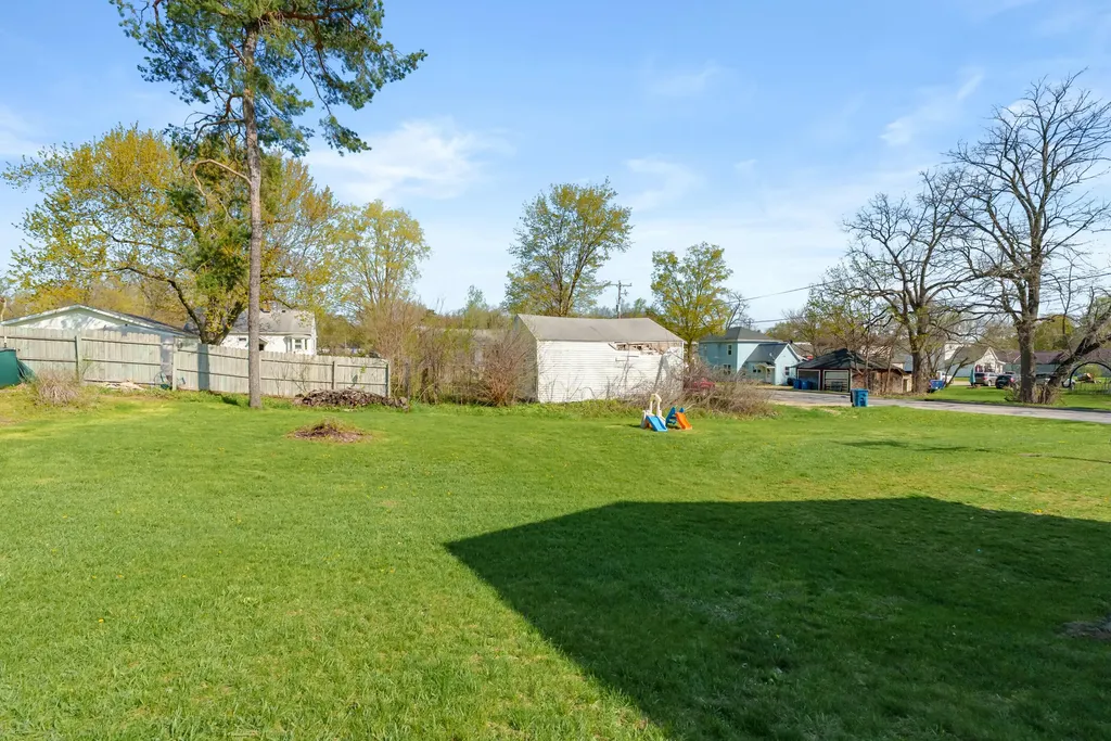 104 Seneca Street Decatur Village MI 49045