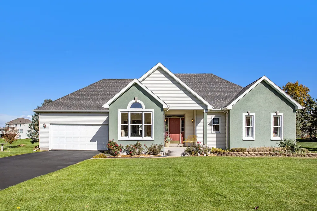 18 W Suttons Ridge Newton Township MI 49014