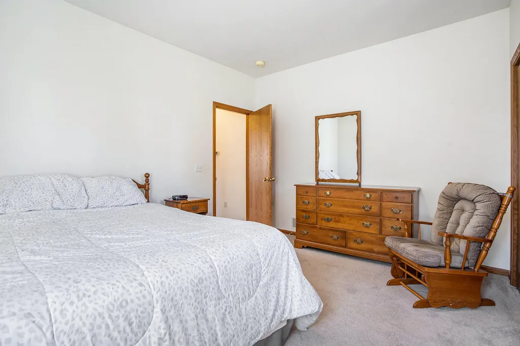 18 W Suttons Ridge Newton Township MI 49014