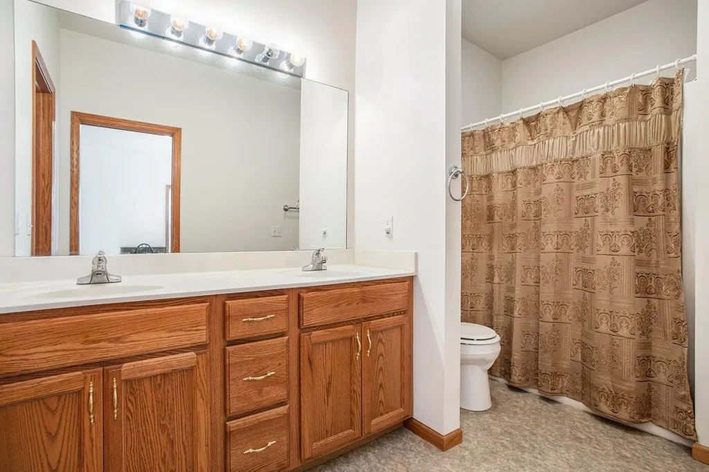 18 W Suttons Ridge Newton Township MI 49014