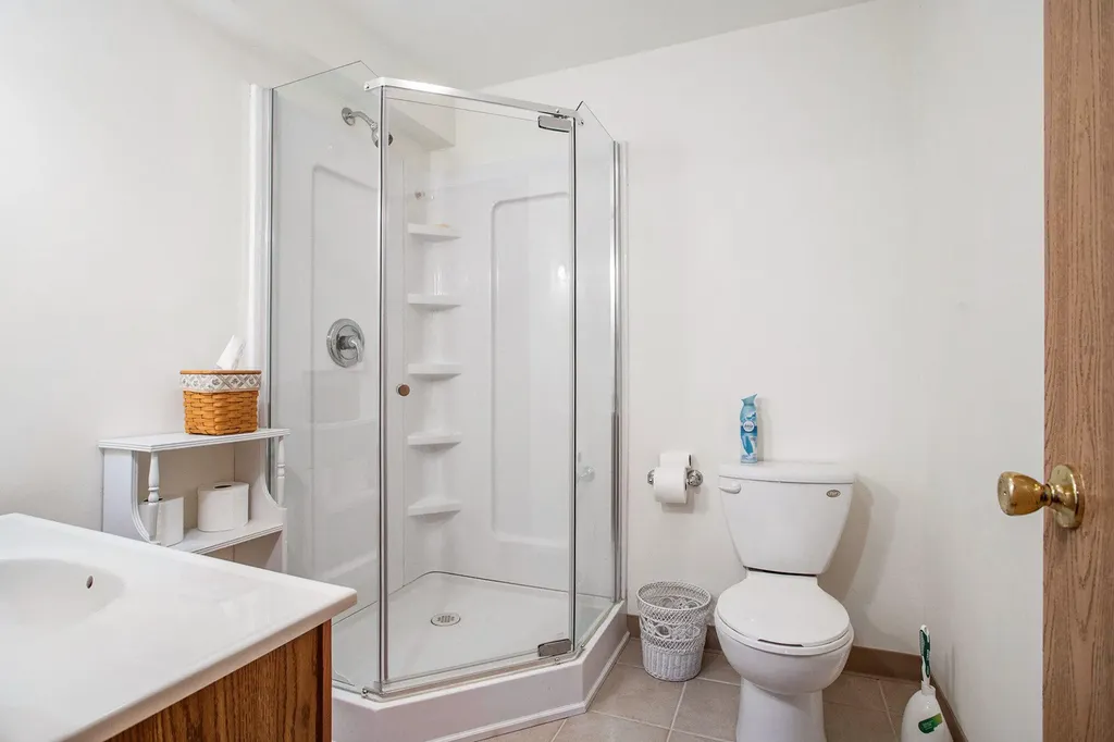 18 W Suttons Ridge Newton Township MI 49014