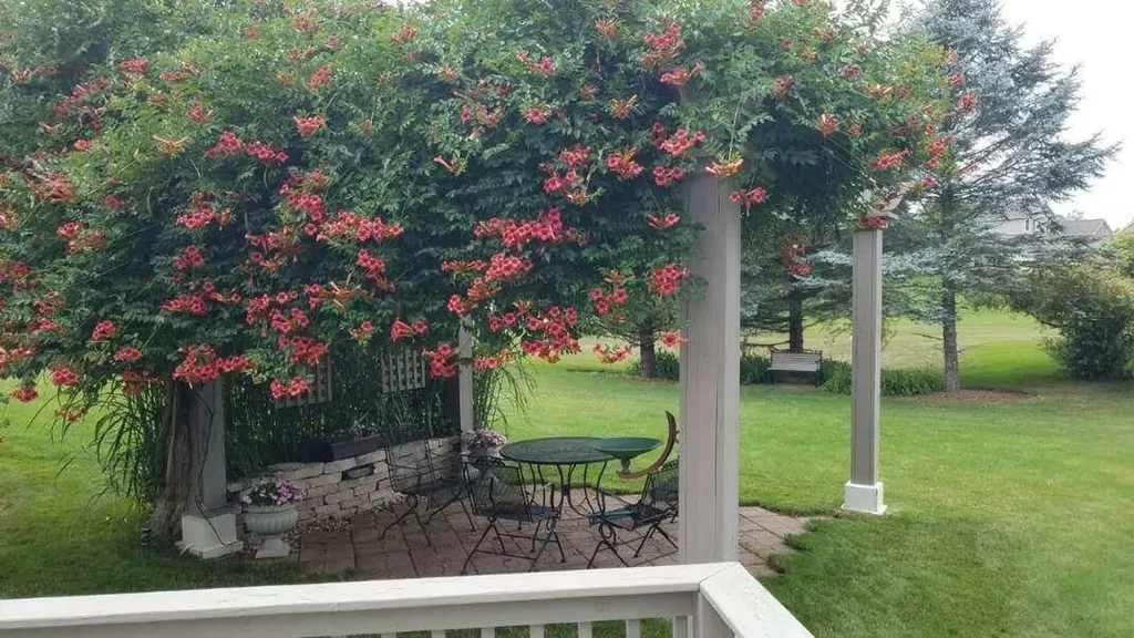18 W Suttons Ridge Newton Township MI 49014
