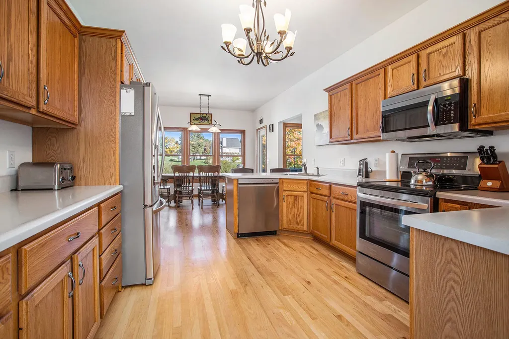 18 W Suttons Ridge Newton Township MI 49014