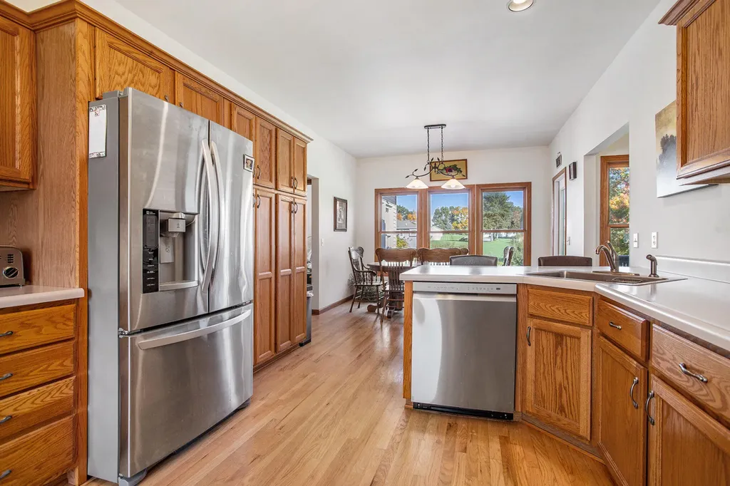 18 W Suttons Ridge Newton Township MI 49014