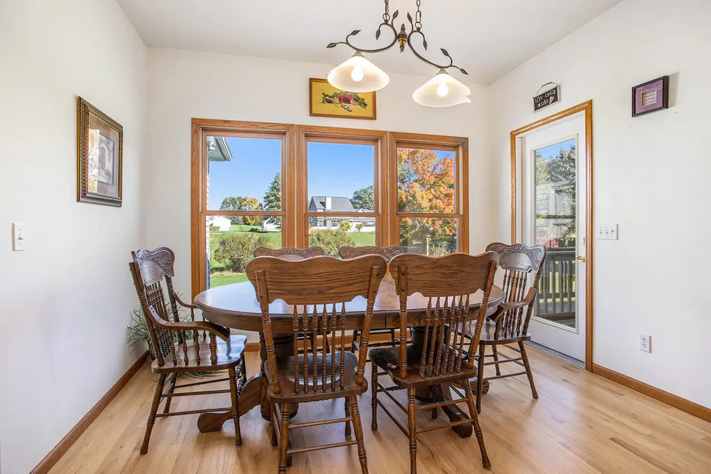 18 W Suttons Ridge Newton Township MI 49014