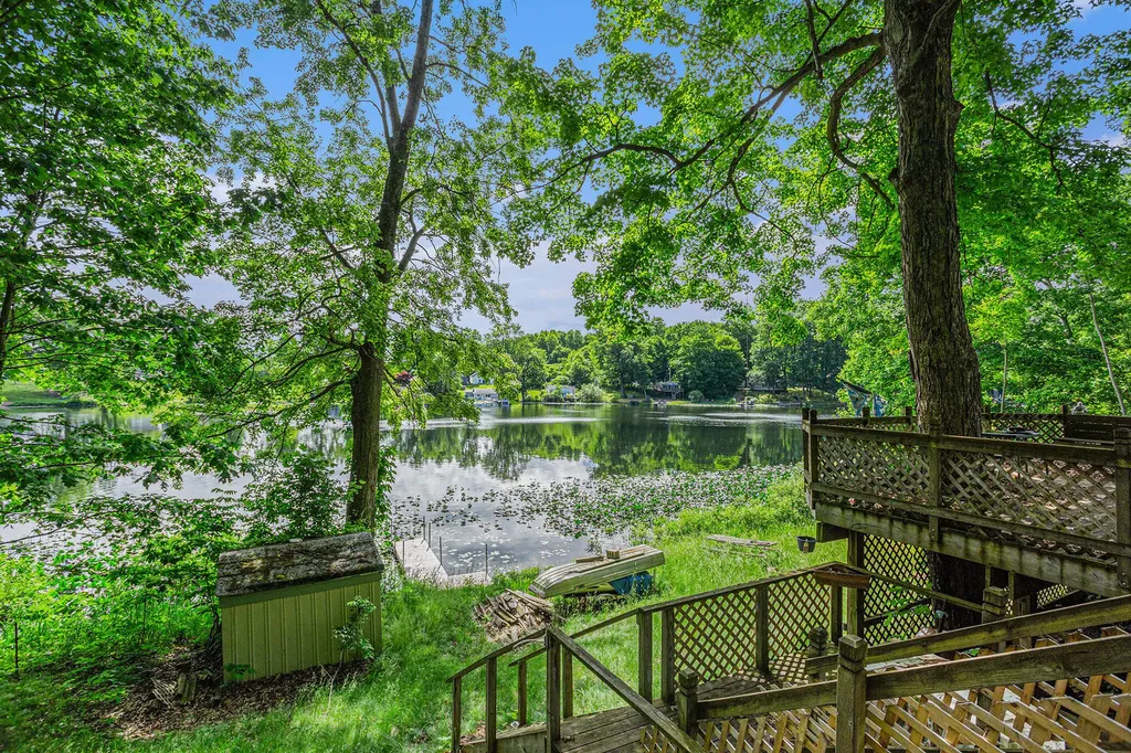 2681 Geneva Lake Drive S Wayland Township MI 49344
