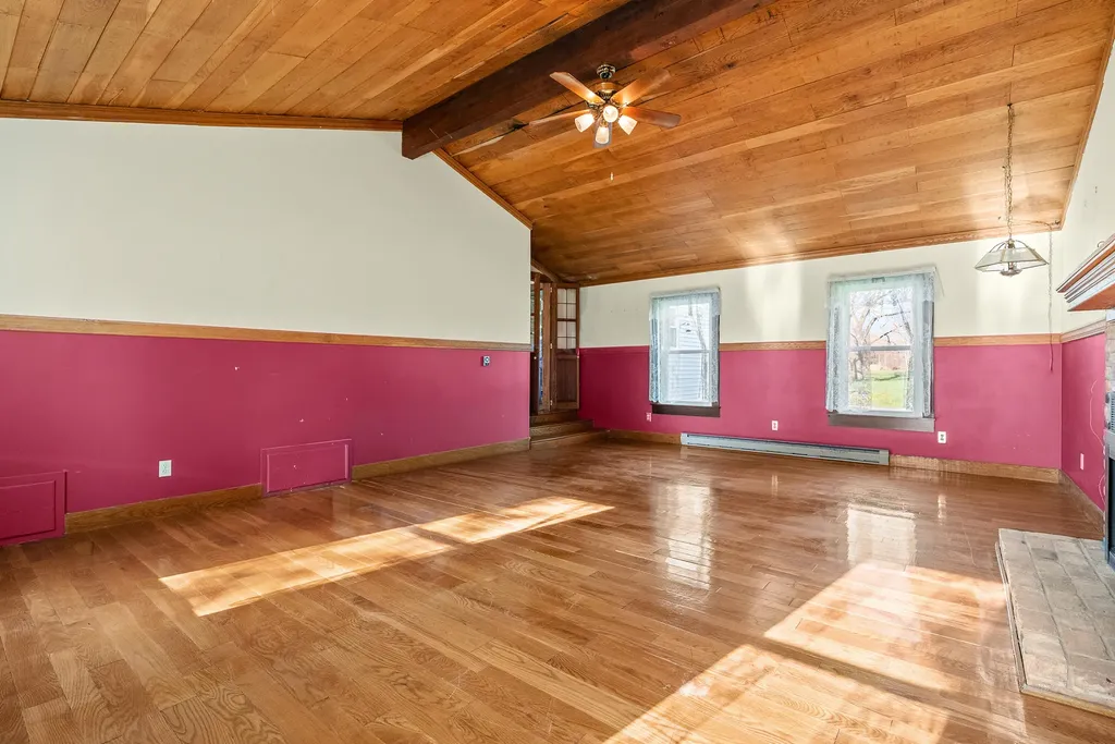 58380 County Road 365 N Lawrence Township MI 49064