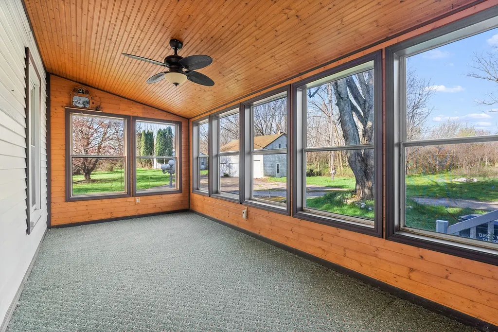 58380 County Road 365 N Lawrence Township MI 49064