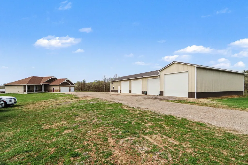 1160 S M 140 Bainbridge Township MI 49098