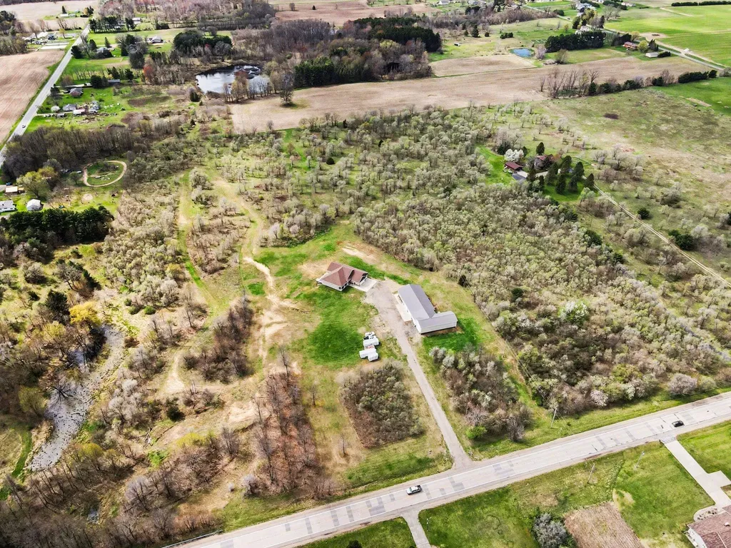 1160 S M 140 Bainbridge Township MI 49098