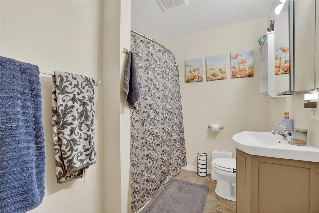 176 Oakhurst Avenue Kalamazoo City MI 49001