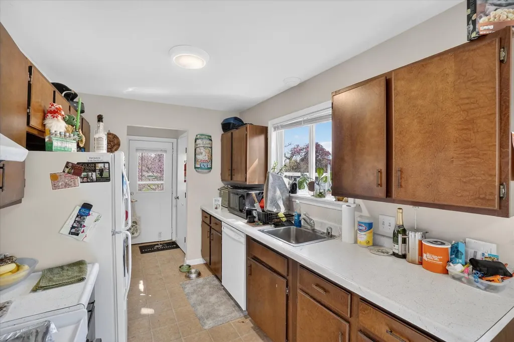 176 Oakhurst Avenue Kalamazoo City MI 49001