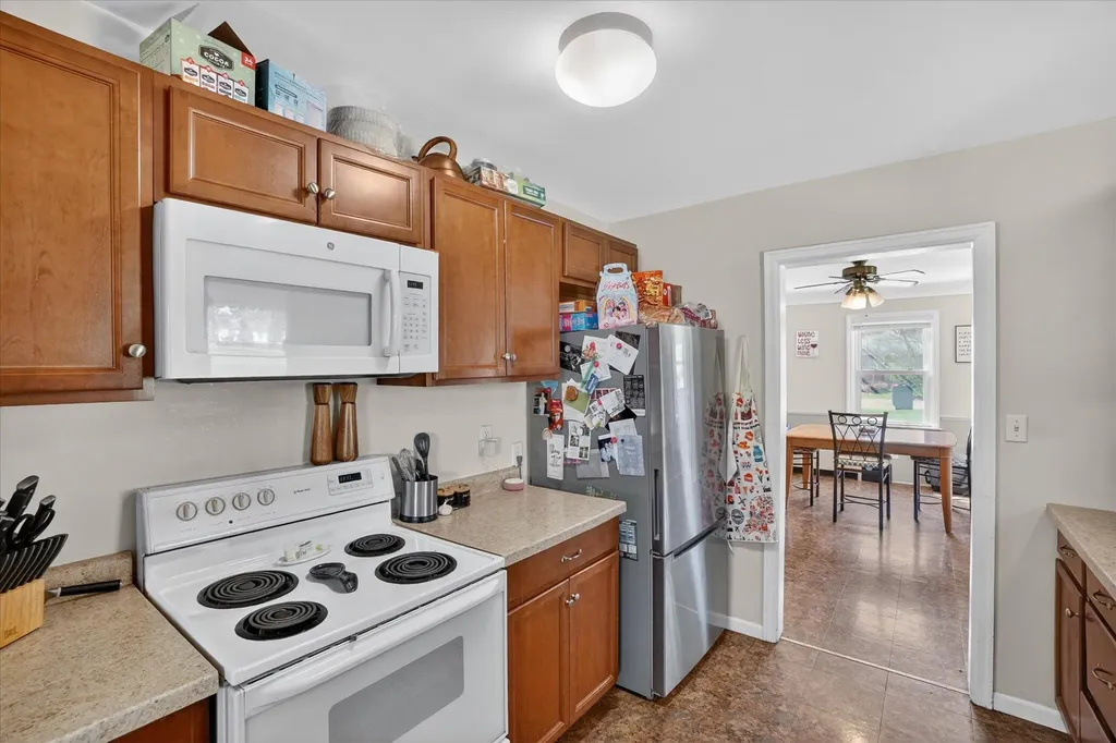 176 Oakhurst Avenue Kalamazoo City MI 49001
