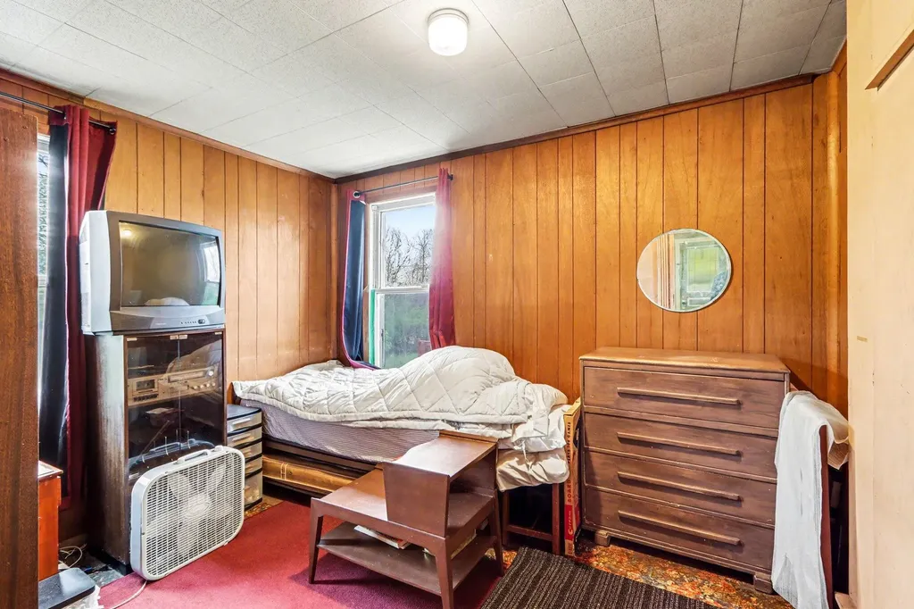 3011 Riverview Drive Kalamazoo Charter Township MI 49004