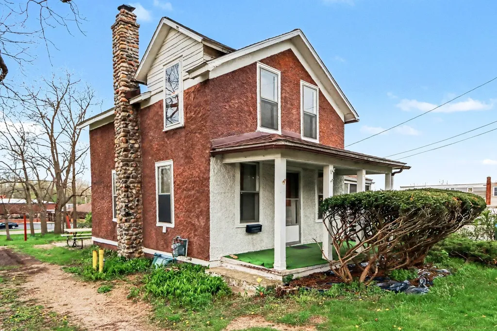 3011 Riverview Drive Kalamazoo Charter Township MI 49004
