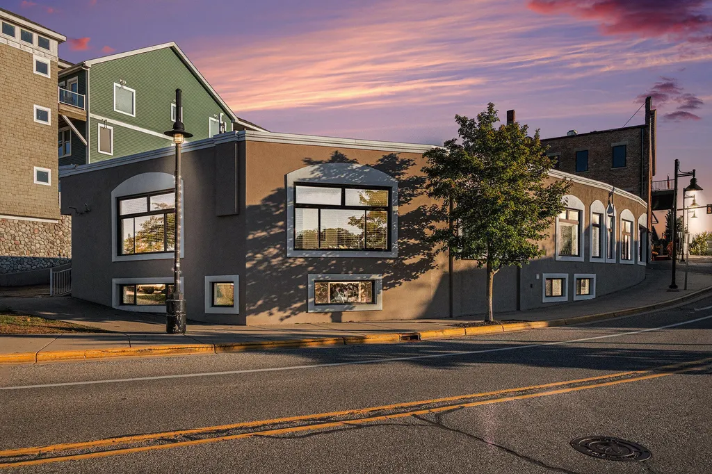 259 Kalamazoo Street South Haven City MI 49090