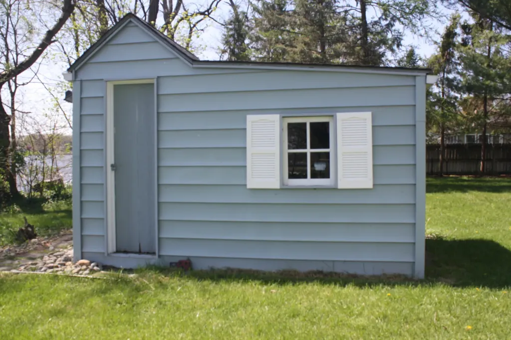 22951 Riverside Drive Nottawa Township MI 49072
