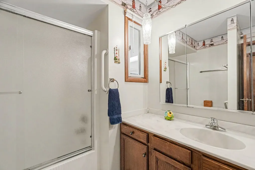 11975 E Lee Mar Drive Brady Township MI 49097