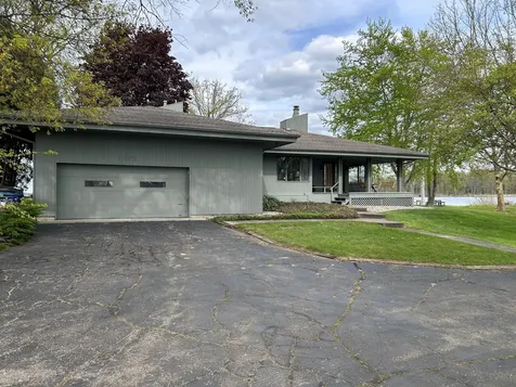 11975 E Lee Mar Drive Brady Township MI 49097