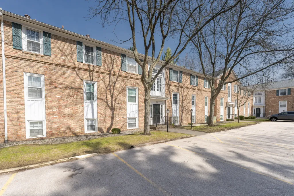 721 Whitcomb Street Kalamazoo City MI 49008