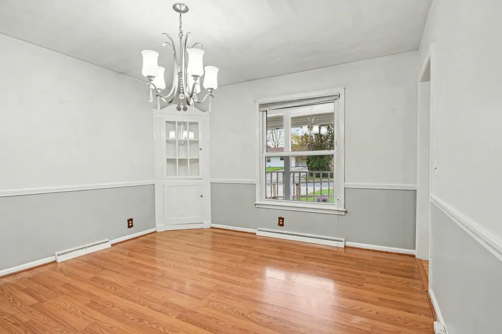 3426 Meadowcroft Avenue Kalamazoo Charter Township MI 49004