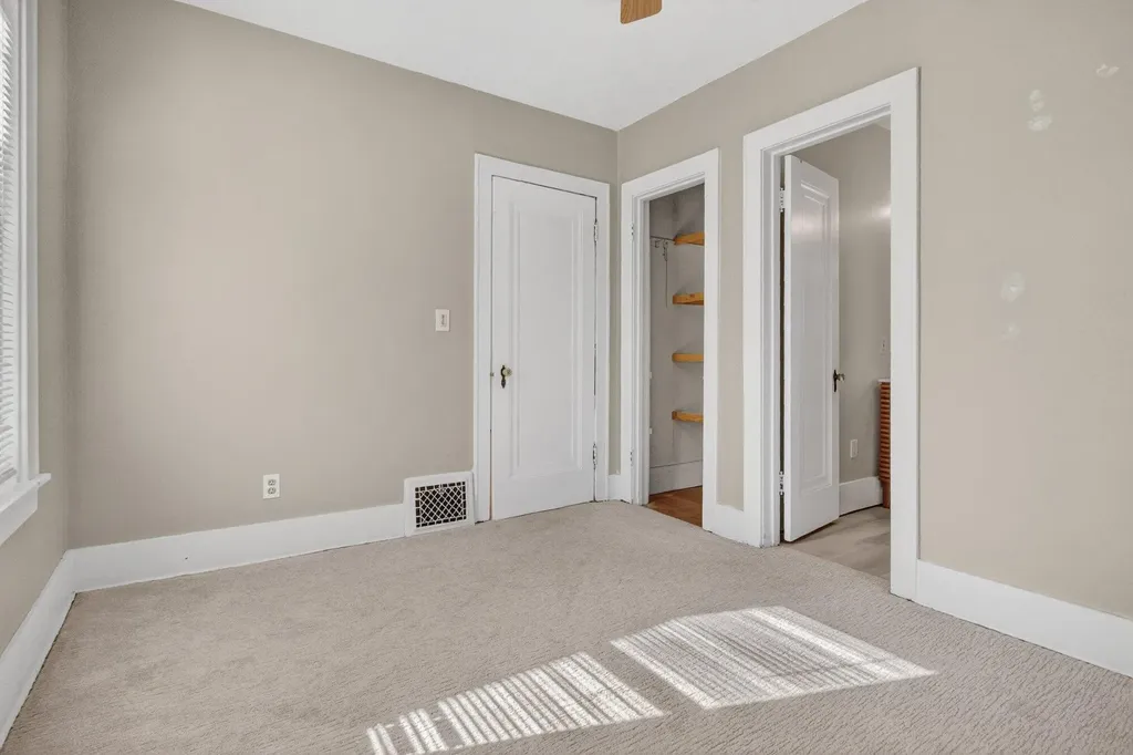 616 Pinehurst Boulevard Kalamazoo Charter Township MI 49006