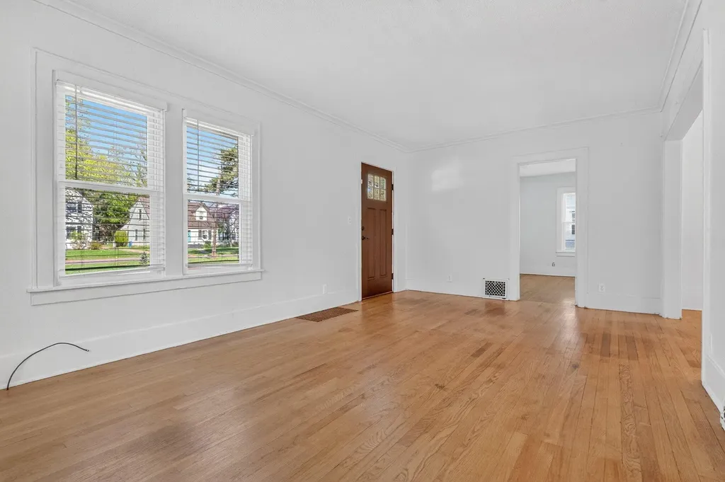 616 Pinehurst Boulevard Kalamazoo Charter Township MI 49006