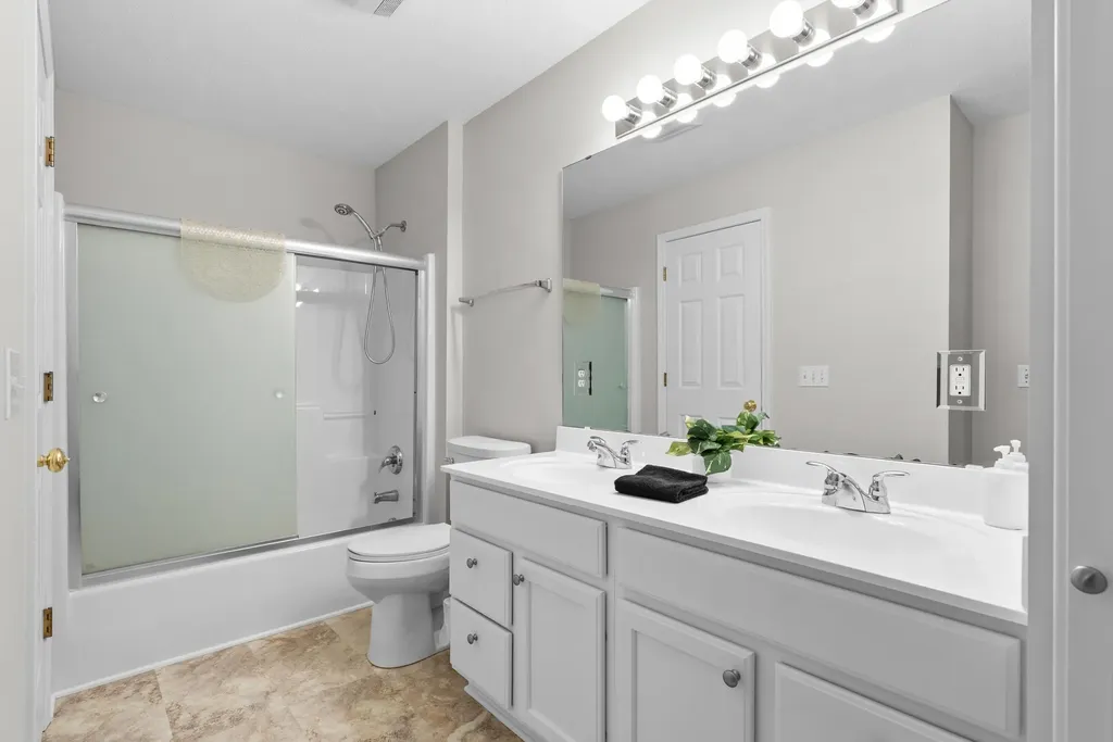 1550 Skylark Way Oshtemo Charter Township MI 49009
