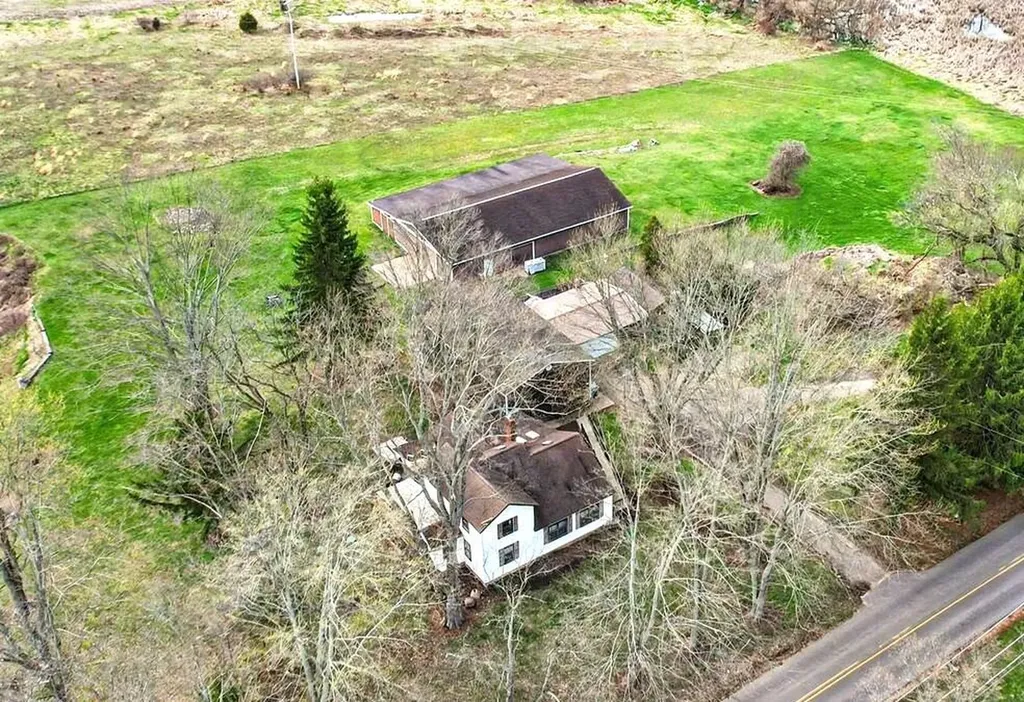 11089 4 Mile Road Leroy Township MI 49015