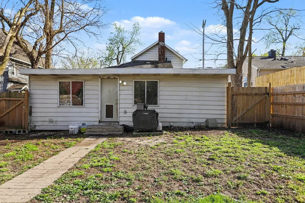 416 Forest Street Kalamazoo City MI 49001