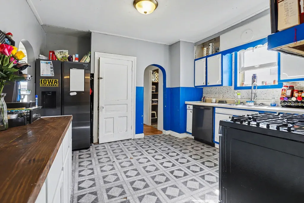 416 Forest Street Kalamazoo City MI 49001