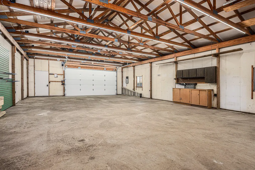 11987 W Indian Lake Drive Brady Township MI 49097