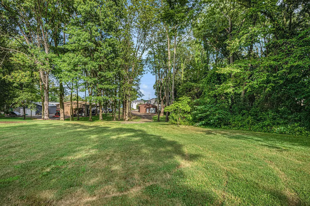 11987 W Indian Lake Drive Brady Township MI 49097