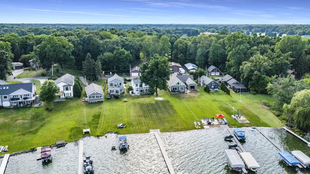 11987 W Indian Lake Drive Brady Township MI 49097