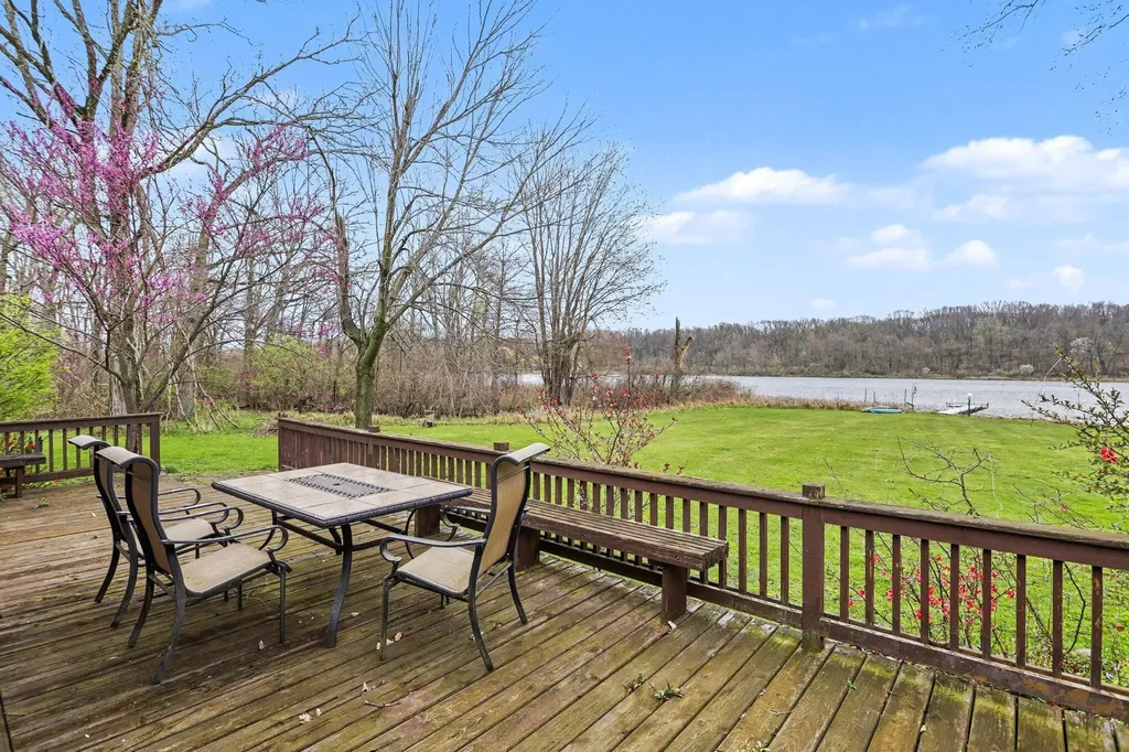 28573 Maystead Road Burr Oak Township MI 49091